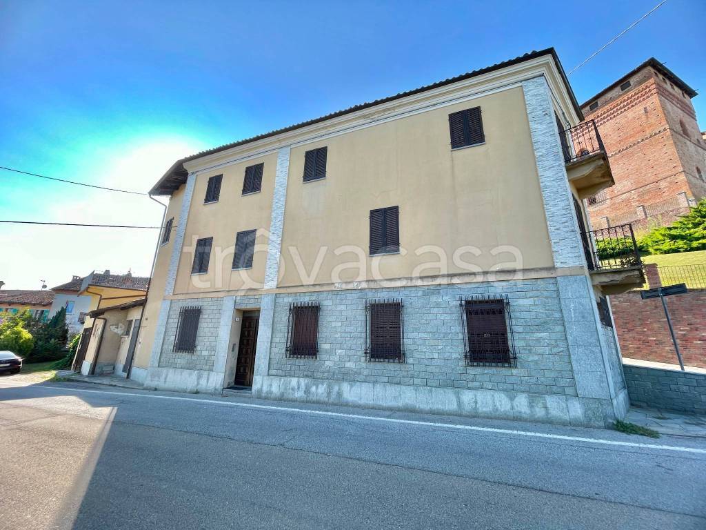 Casa Indipendente in vendita a Grinzane Cavour via 4 Novembre, 4