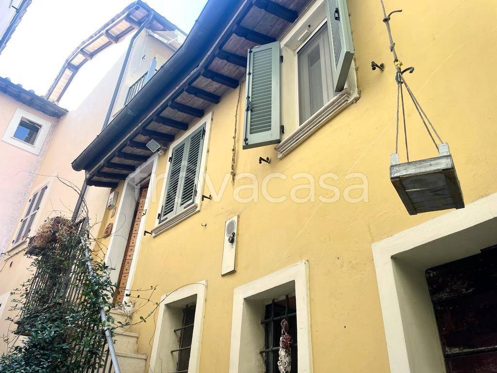 Casa Indipendente in vendita a Terni via 11 Febbraio, 79